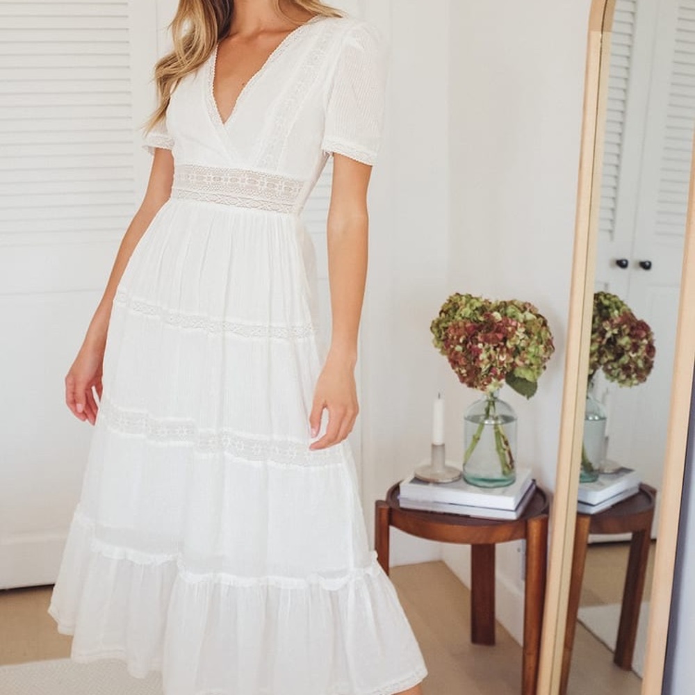 Lulus Folklore White Swiss Dot Lace Tiered Midi Dress, size L, NWT